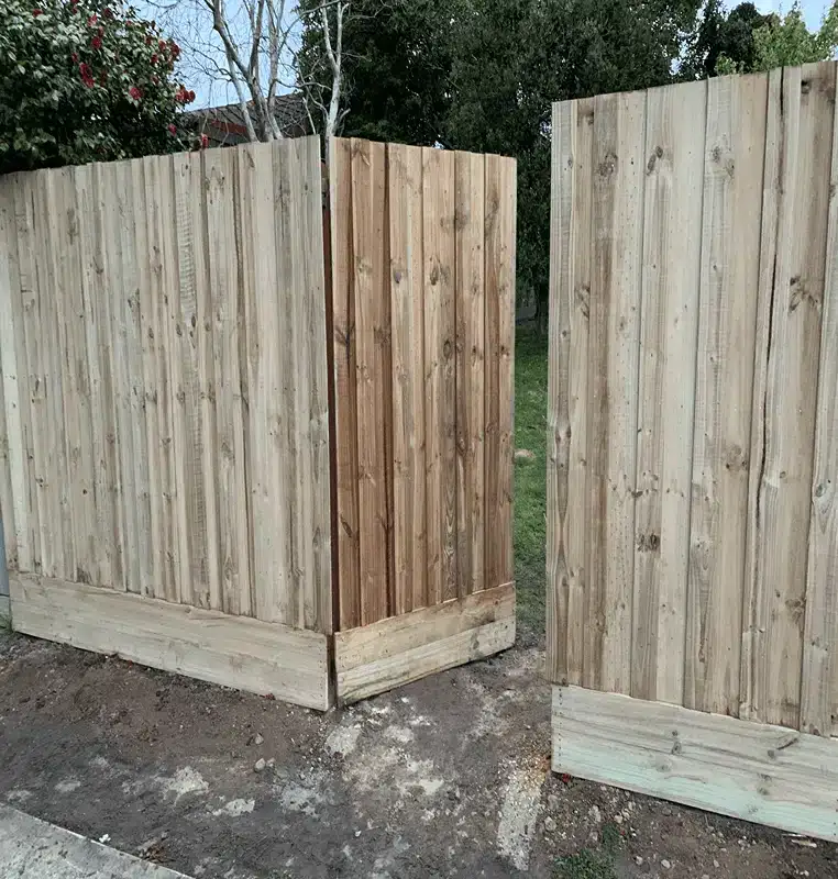 paling fence unpainted