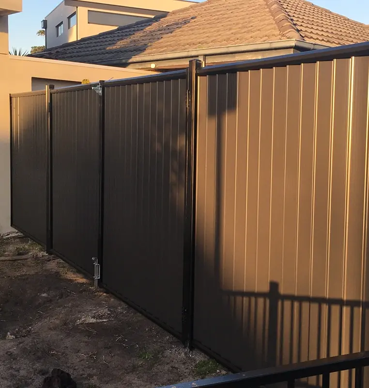 paling fence unpainted