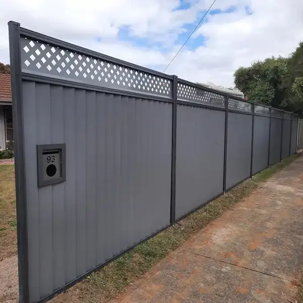 Colorbond fence side persective